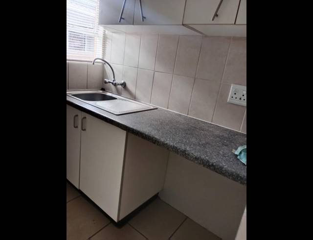 2 BEDROOM PROPERTY TO RENT IN SALFIN